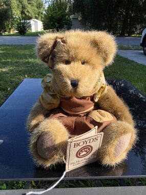 Boyds Bears Vintage Camryn B. Pearsley Best Dressed Collection Pear Dress N Bow